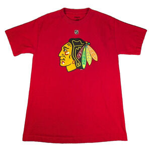 Chicago Blackhawks T-Shirt Medium Reebok Men's Jonathan Toews 19 Short Sleeve